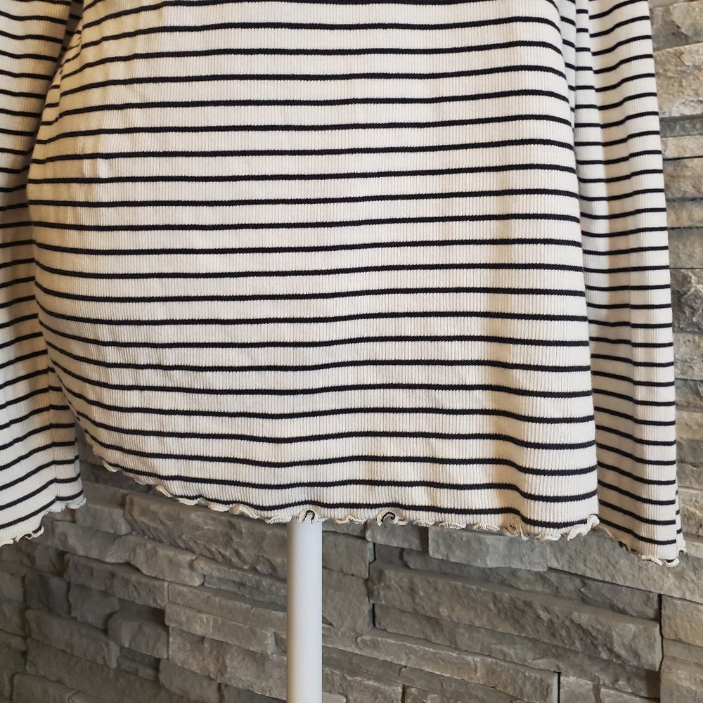 H&M Ribbed Henley Top - Picture 3 of 6